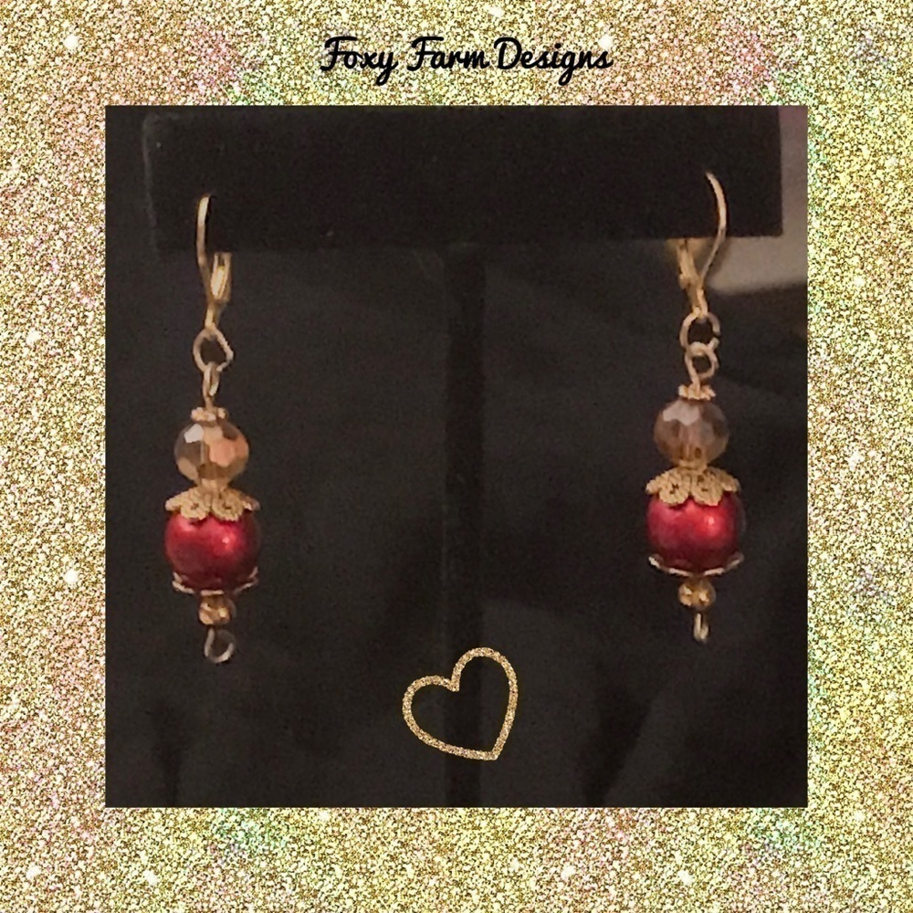 NWT HANDMADE RED PEARL/GOLD EARRINGS